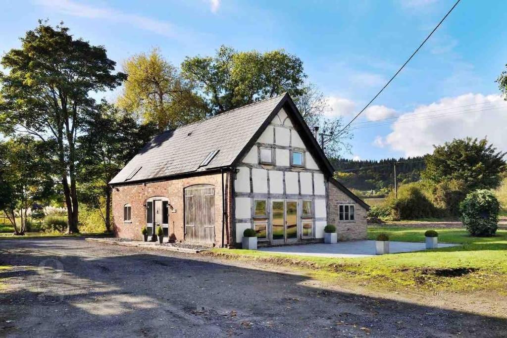 Charming Countryside Barn Conversion Holiday home Hereford